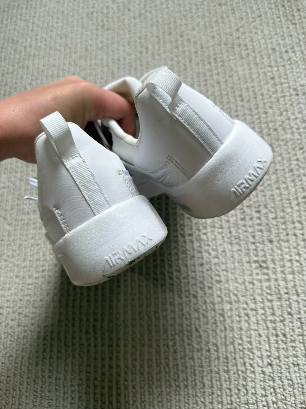 Nike Air Max Bella TR 5 Triple White Women’s 8.5 Training Shoes DD9285-100